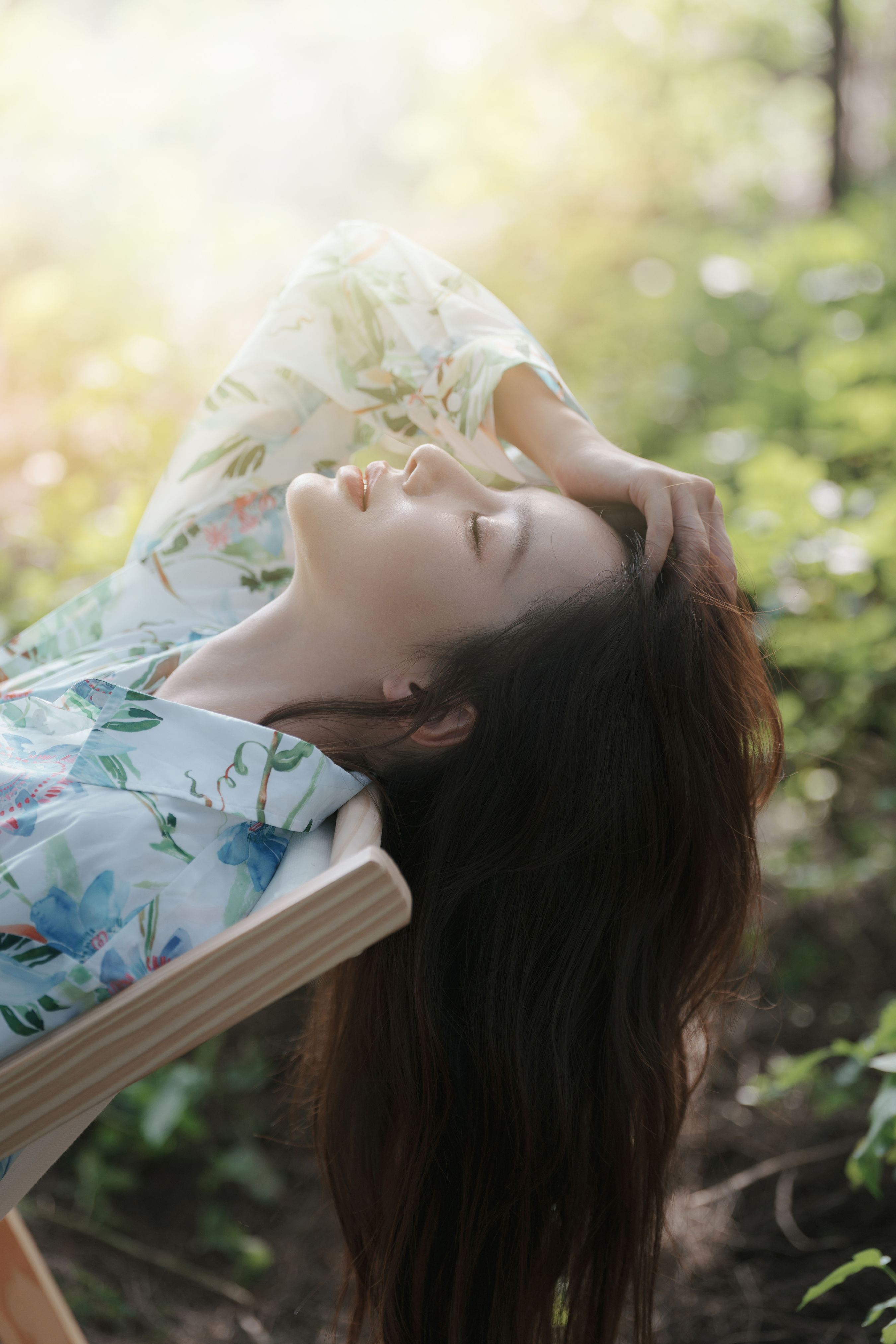 氧气女孩的盛夏密林 树林 女神 精美 唯美 养眼 小清新