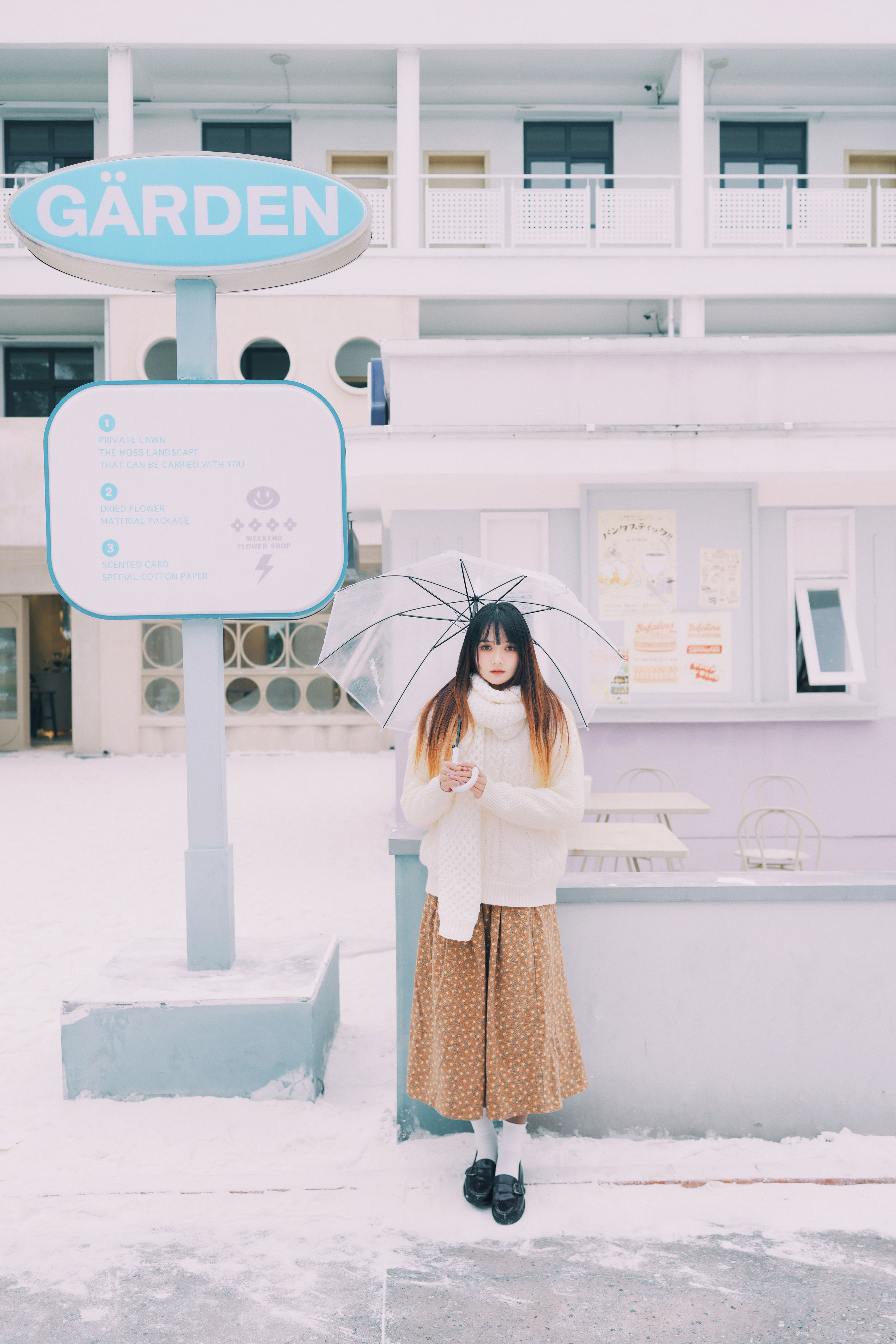 在雪中等待 街拍 雪景 文艺 少女 日系