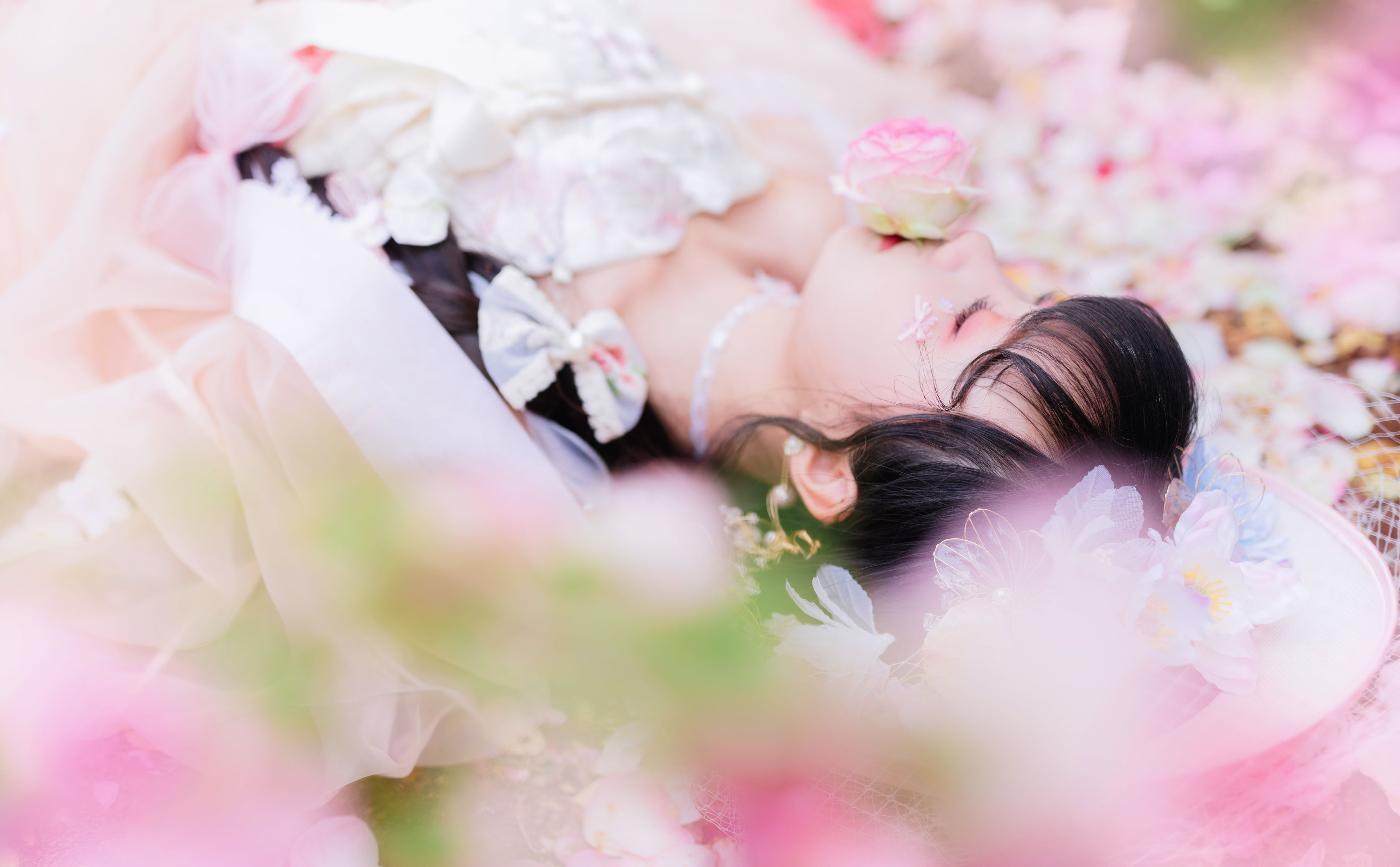 玫瑰少女 花 玫瑰花 少女 汉服 写真 美丽