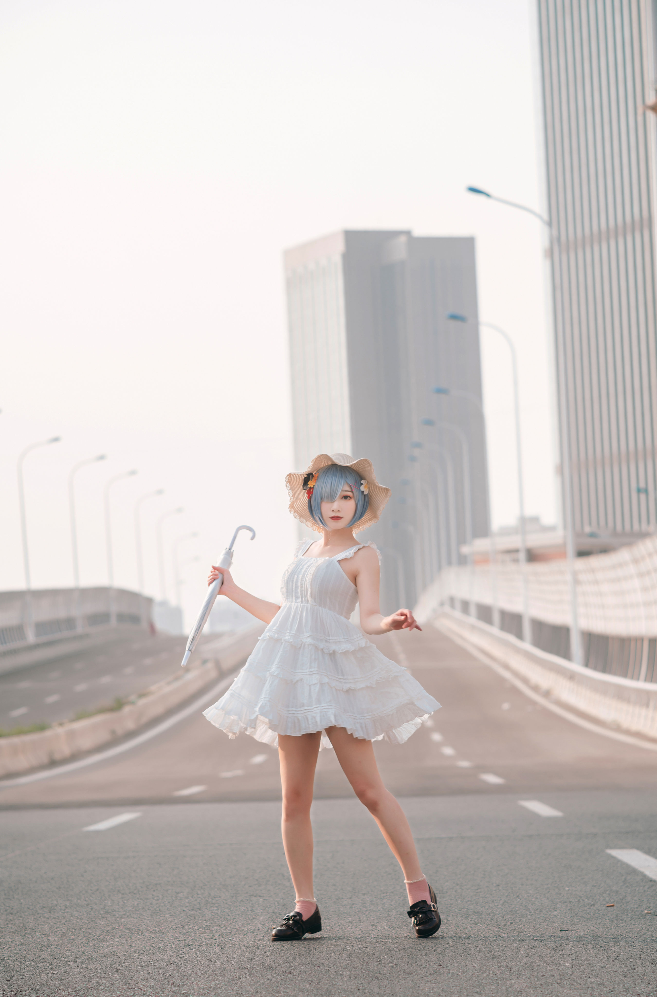 跨过大桥来到河边 二次元 Cosplay 写真 街拍 美少女