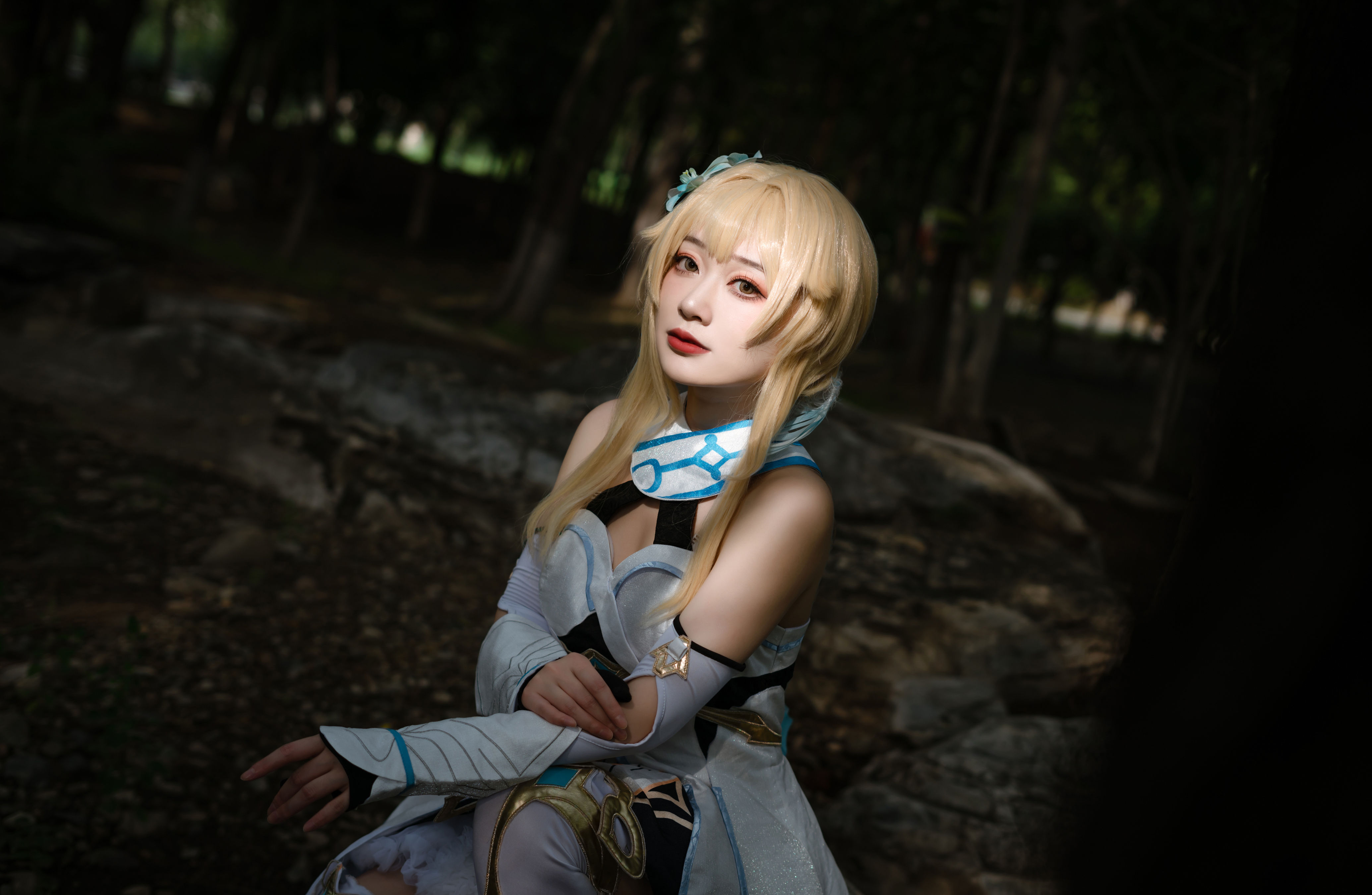 美丽的荧 二次元 Cosplay 树林 可爱 妹子