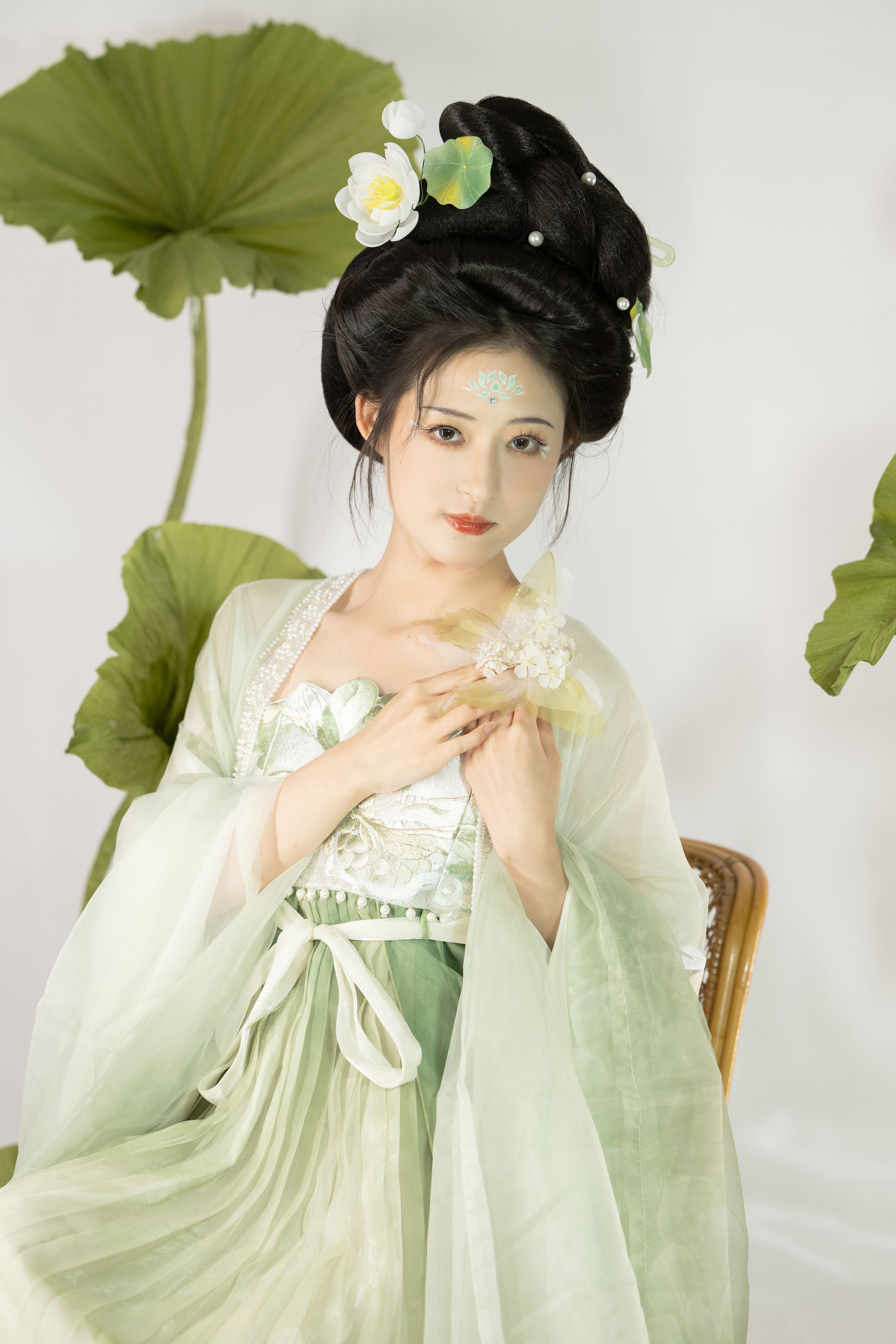 藕花深处 古装 汉服 莲花 女人 肖像