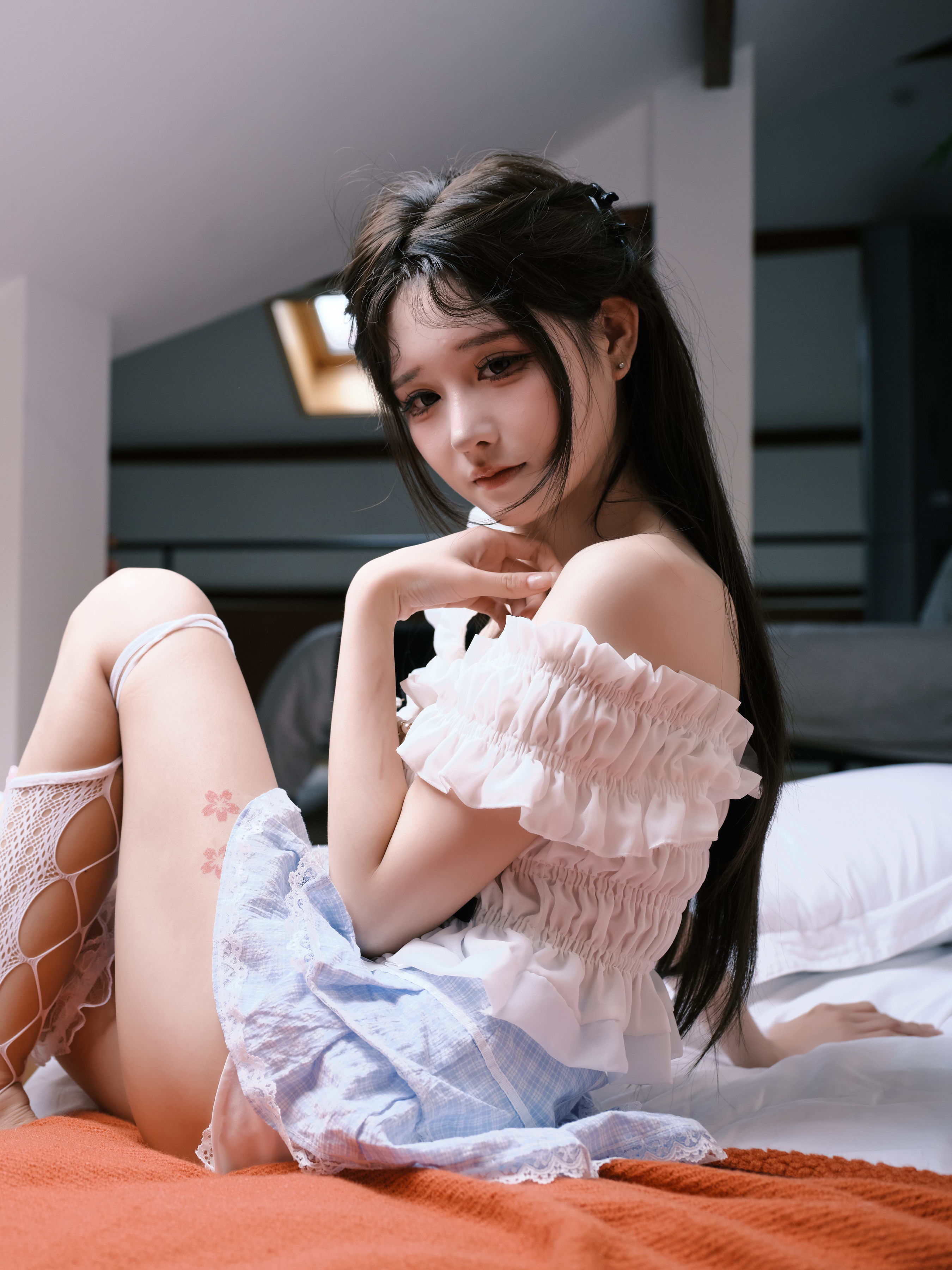 洋房天台的读书少女 美少女 可爱 写真 私房照 性感