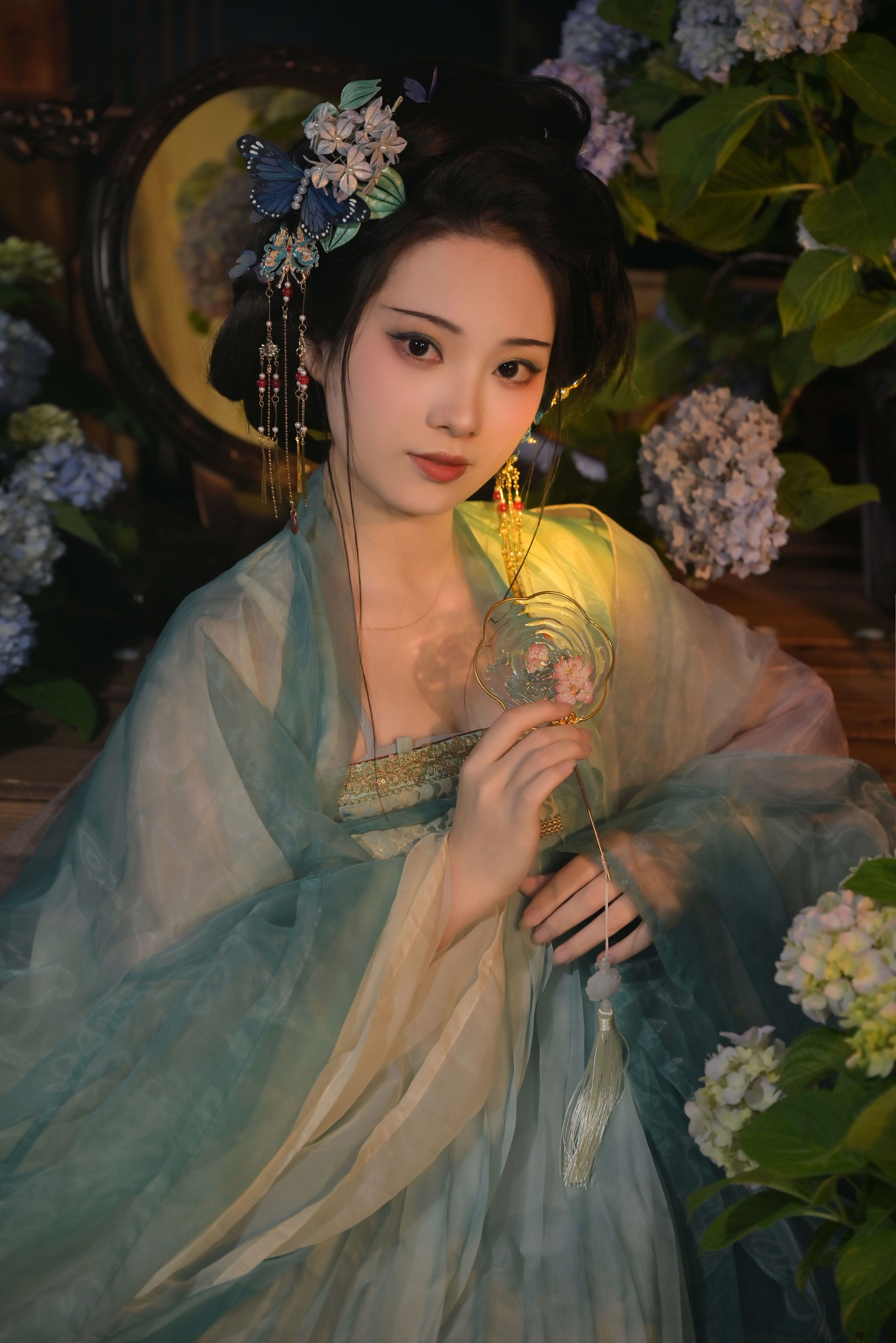 绣球香风 汉服 小姐姐 写真 古装 绣球花