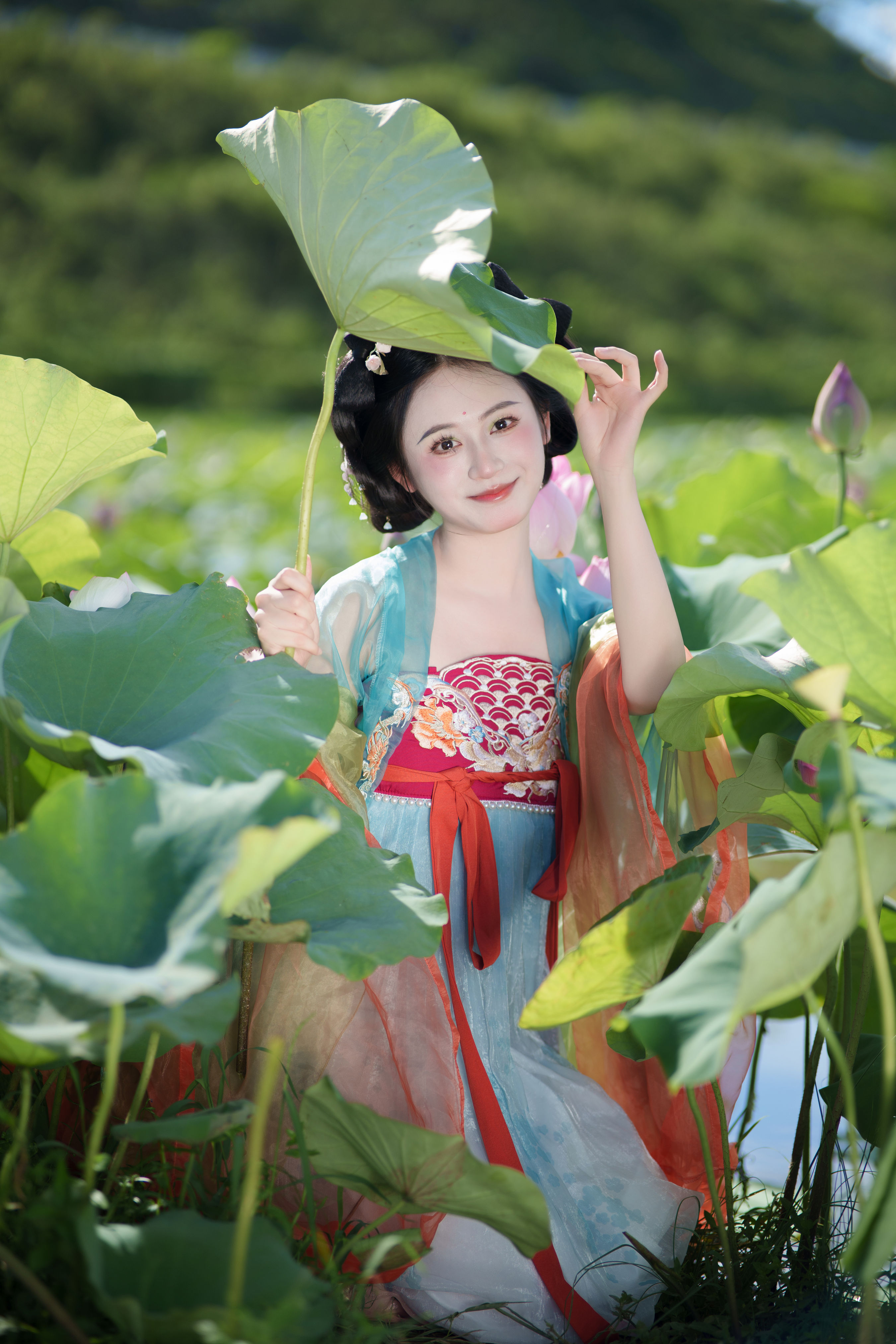 小荷才露尖尖角 荷花 小仙女 汉服 古风 可爱