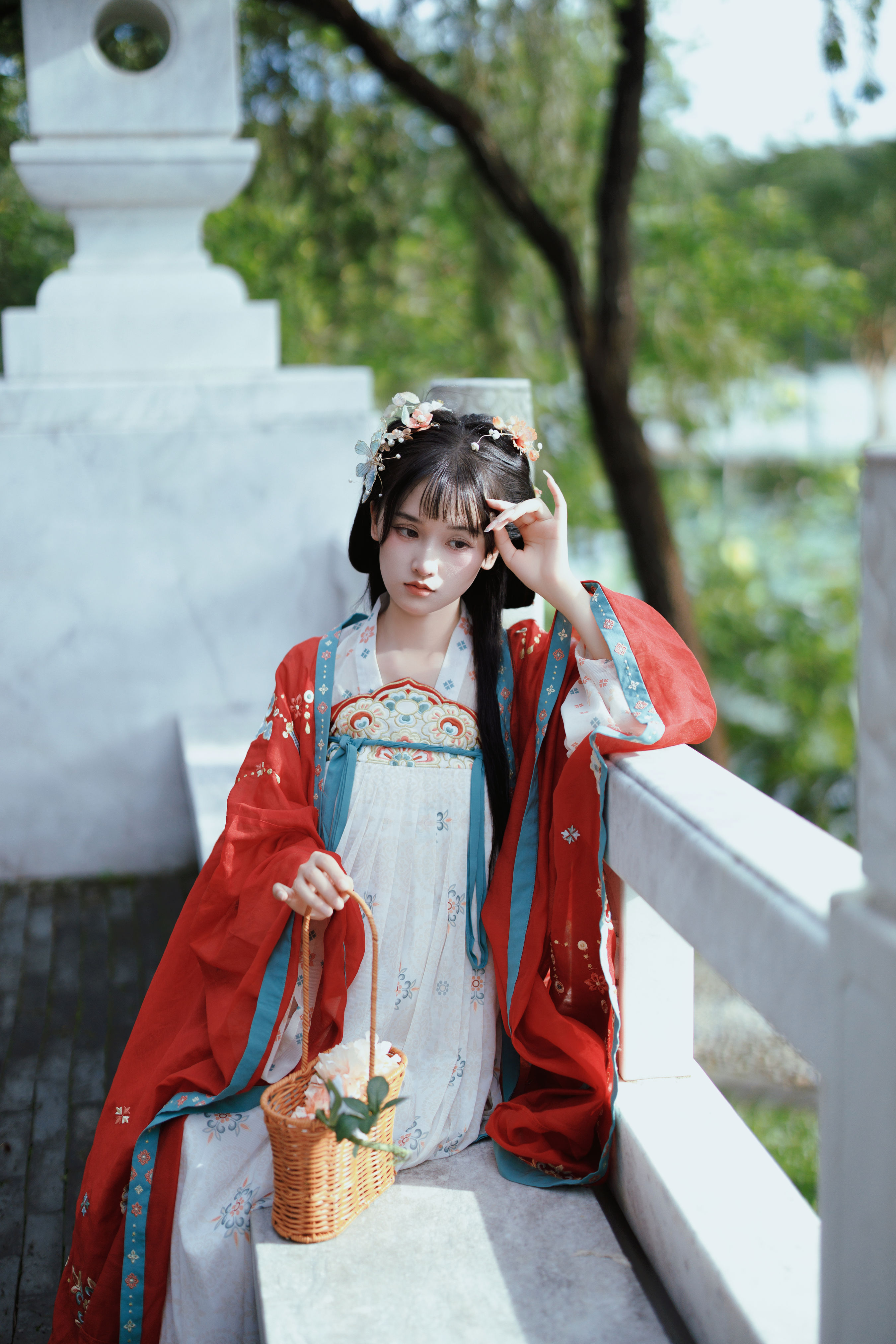 恍恍惚惚 如坠迷雾 汉服 妹子 清纯 写真 模特