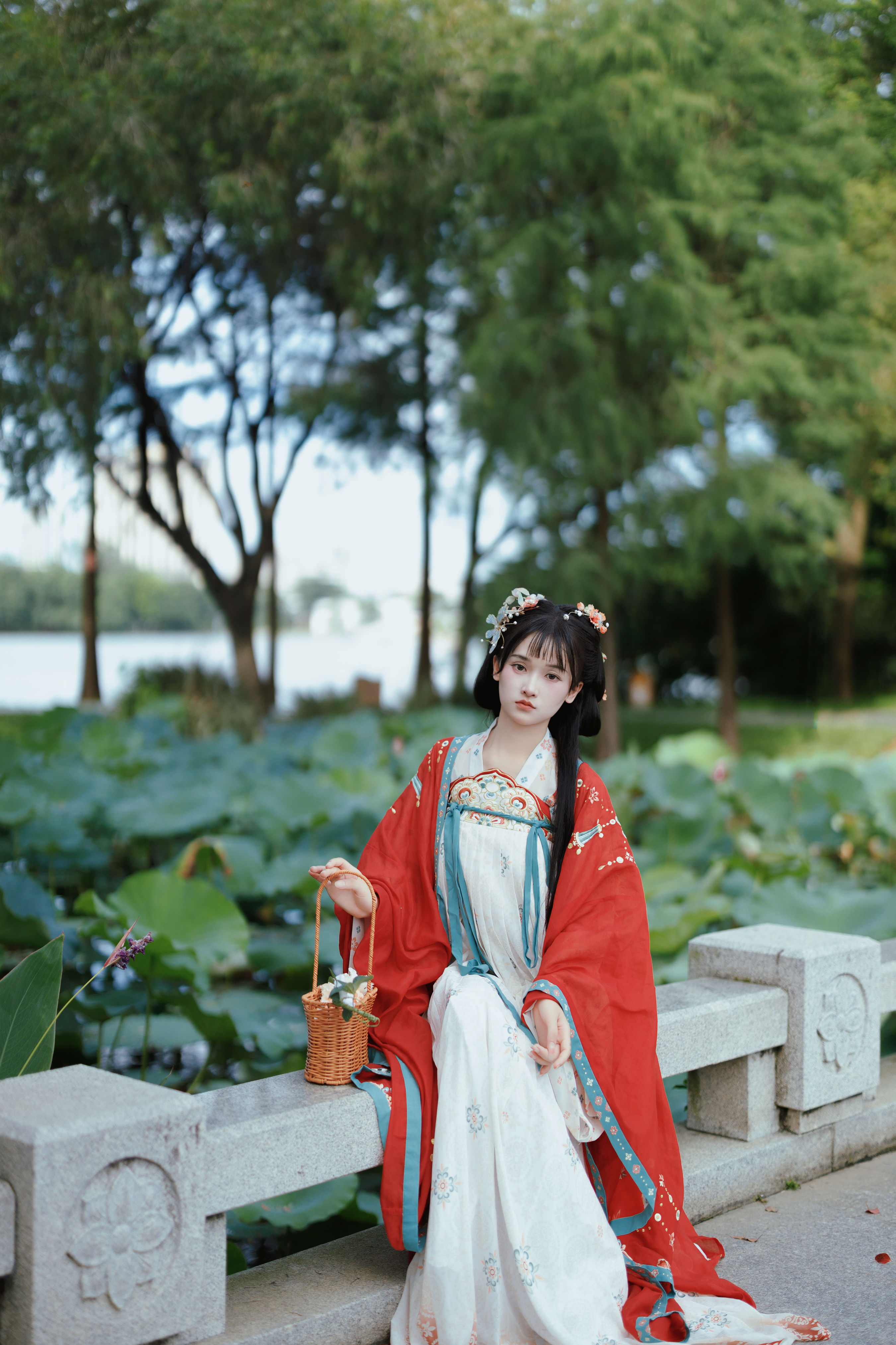 恍恍惚惚 如坠迷雾 汉服 妹子 清纯 写真 模特