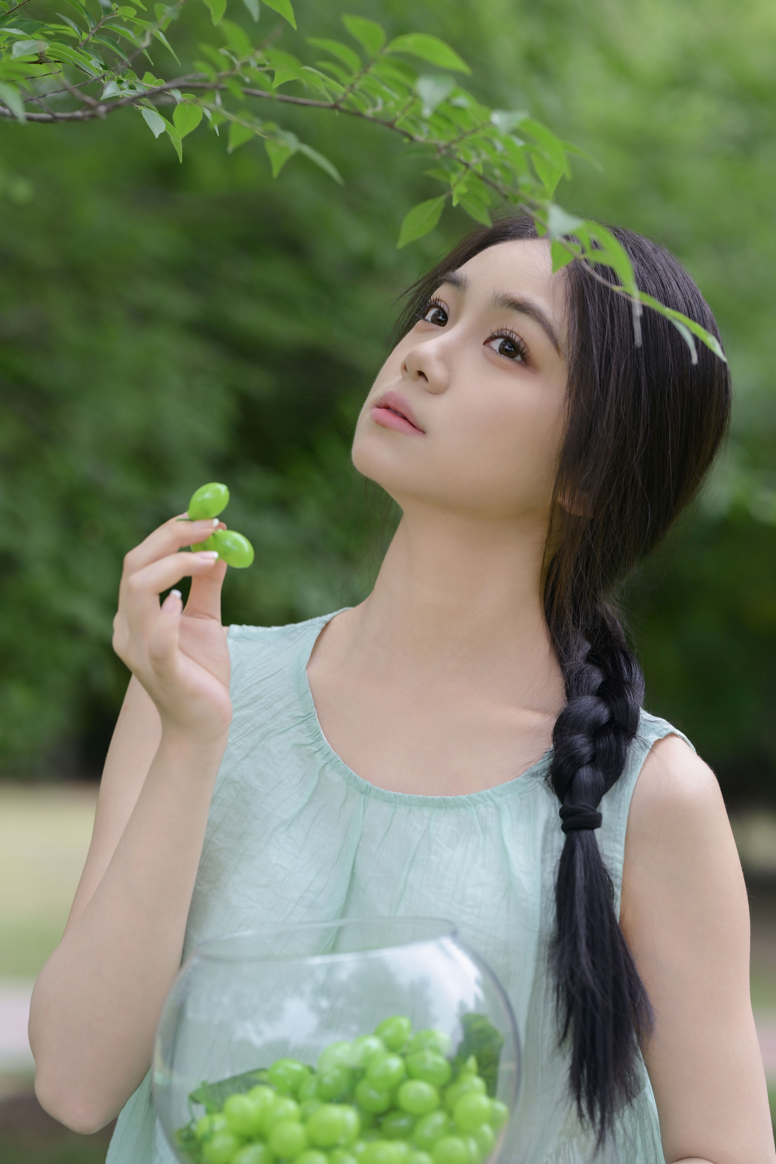 与绿色同频的夏天 小清新 绿色 夏天 少女 养眼